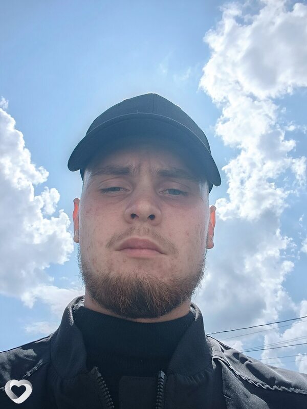 Артём, 23, Челябинске — анкета №4182299