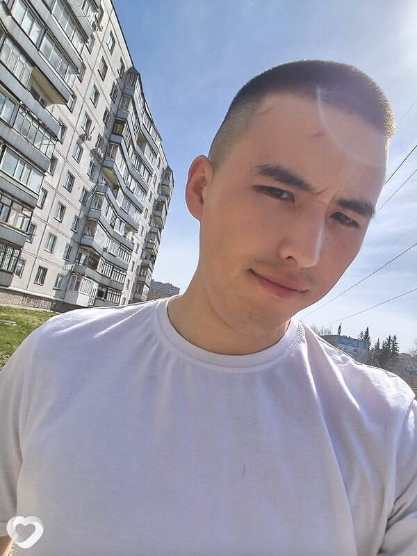 Владислав, 23, Новосибирске — анкета №4182578