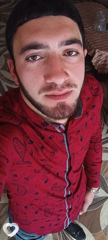 Artur, 22, Красноярске — анкета №4183465