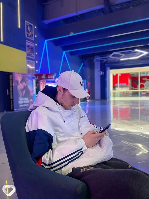 Макс, 22, Екатеринбурге — анкета №4183925