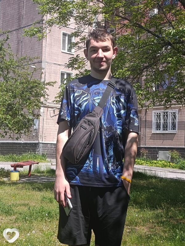 Даня, 21, Кривое Роге — анкета №4184258