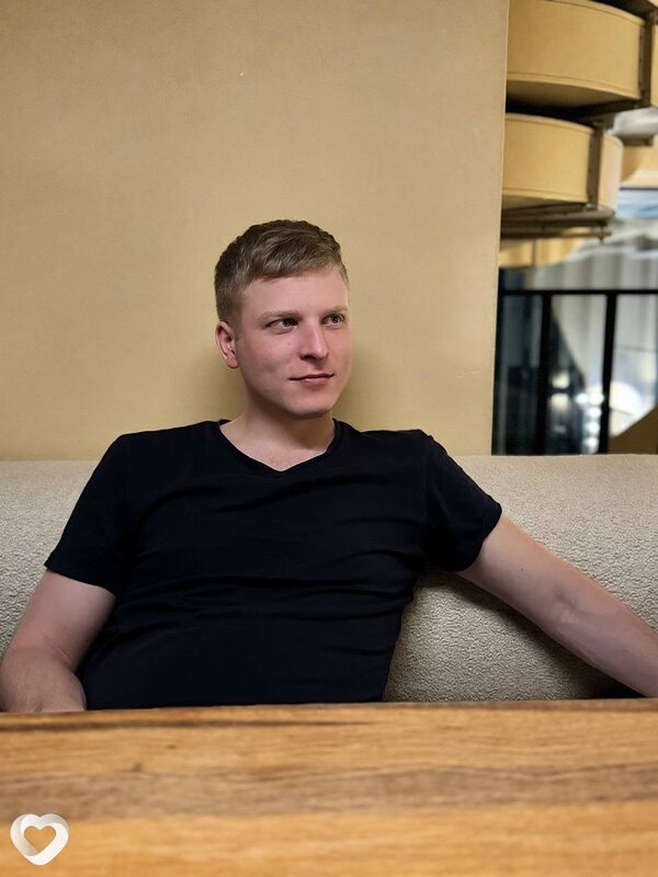 Денис, 25, Москве — анкета №4184628
