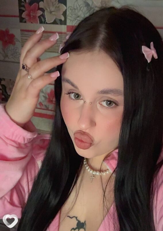 Альбина, 24, Горловке — анкета №4185917