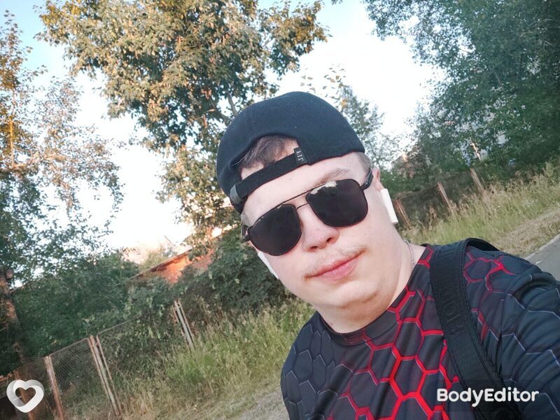 Рома, 27, Братске — анкета №4189235