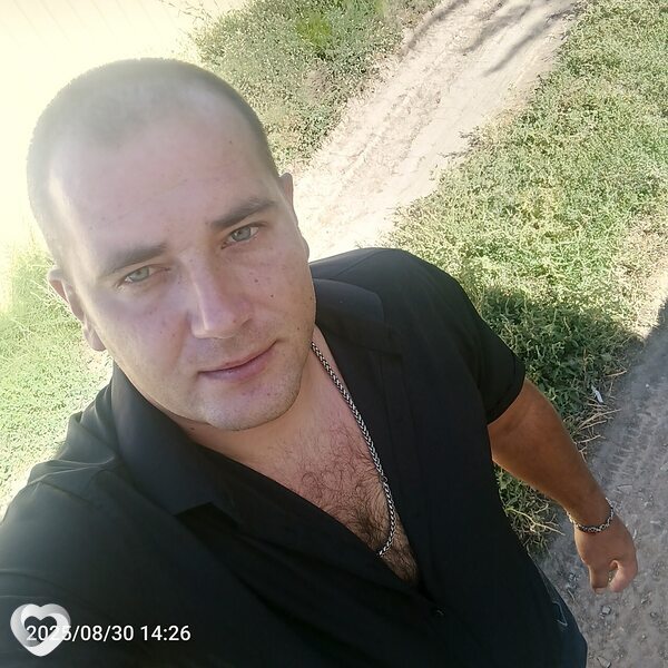 Артем, 32, Саратове — анкета №4189345