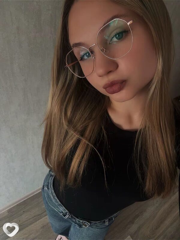 Анастейша, 18, Волжском — анкета №4190251