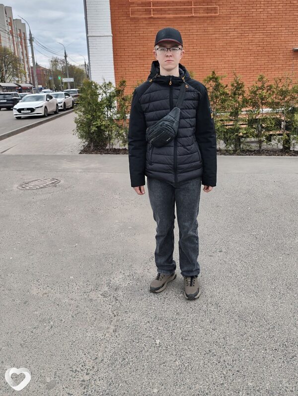 Денис, 22, Брянске — анкета №4190662