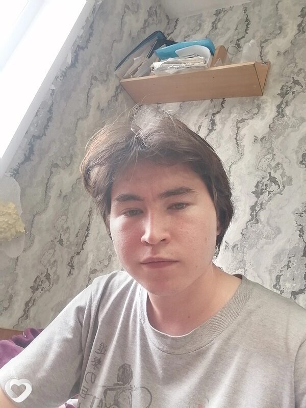 Кирилл, 20, Челябинске — анкета №4199356