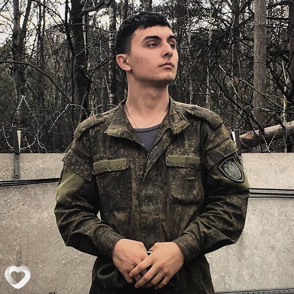 Андрей, 21, Барнауле — анкета №4199838