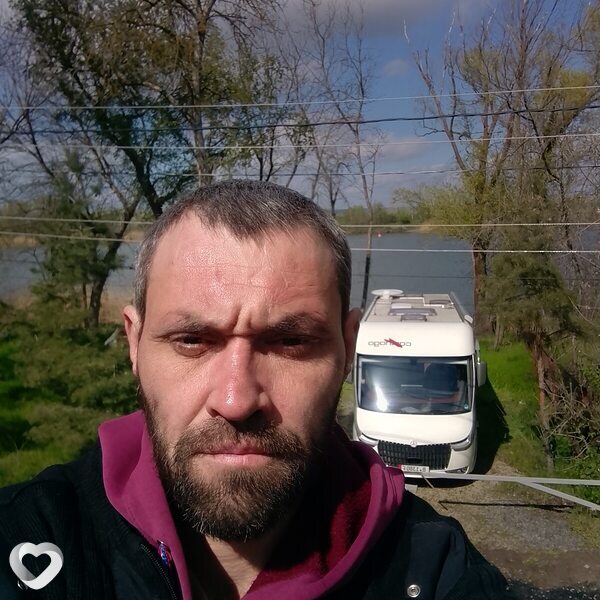 Юрий, 42, Ростове-на-Дону — анкета №4201179