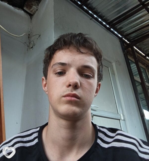 Артём, 19, Бишкек — анкета №4201809