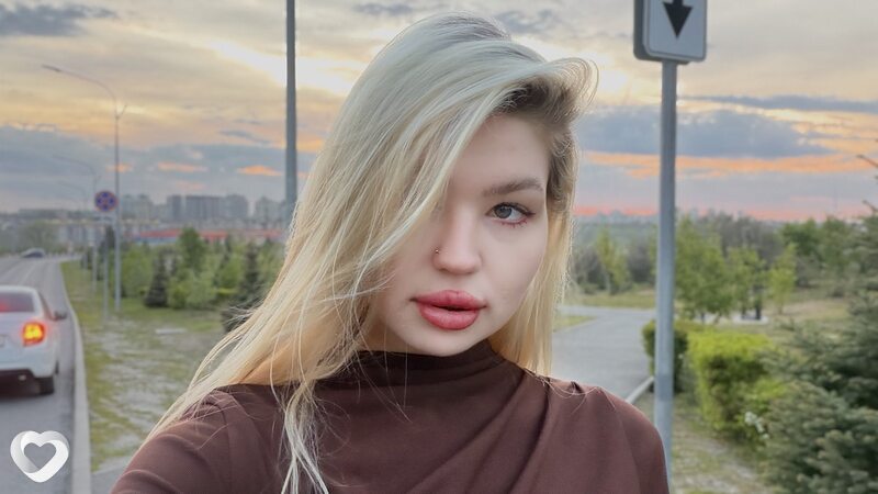 Карина, 19, Астрахани — анкета №4202536