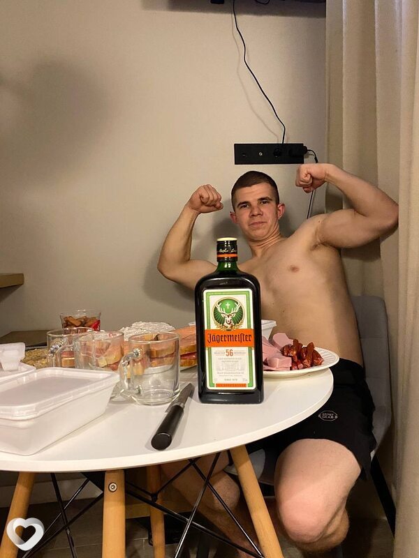 Валера, 22, Липецке — анкета №4202727