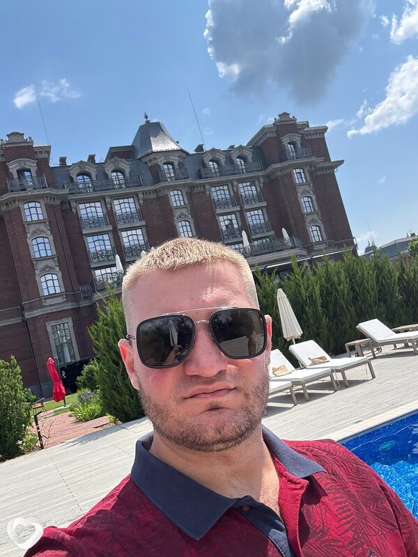 Алекс, 33, Миллерове — анкета №4204202