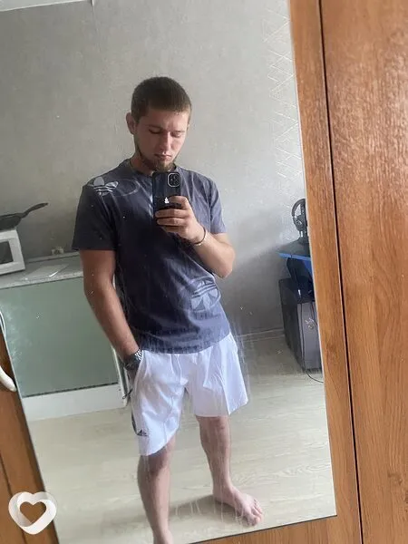 Денис, 22, Горно-Алтайске — анкета №4204239