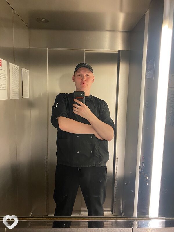 Илья, 20, Екатеринбурге — анкета №4205402