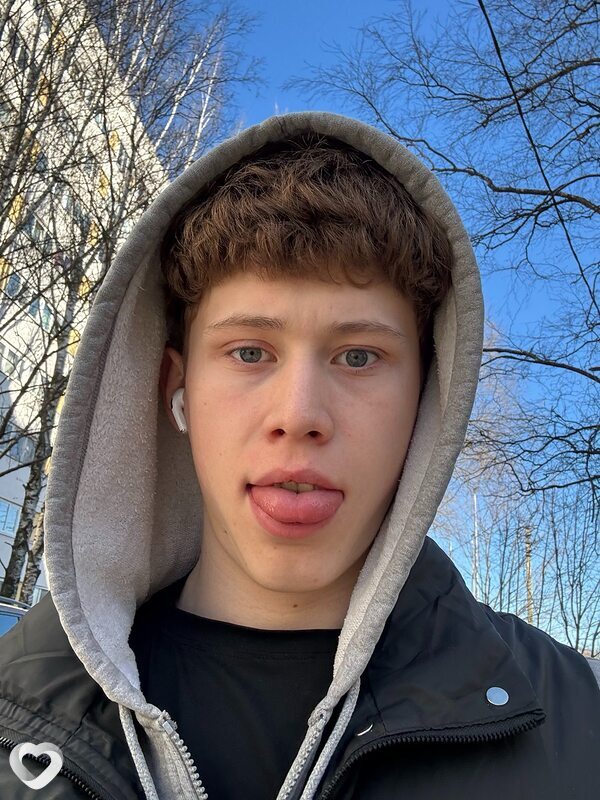 Тимур, 18, Санкт-Петербурге — анкета №4205351
