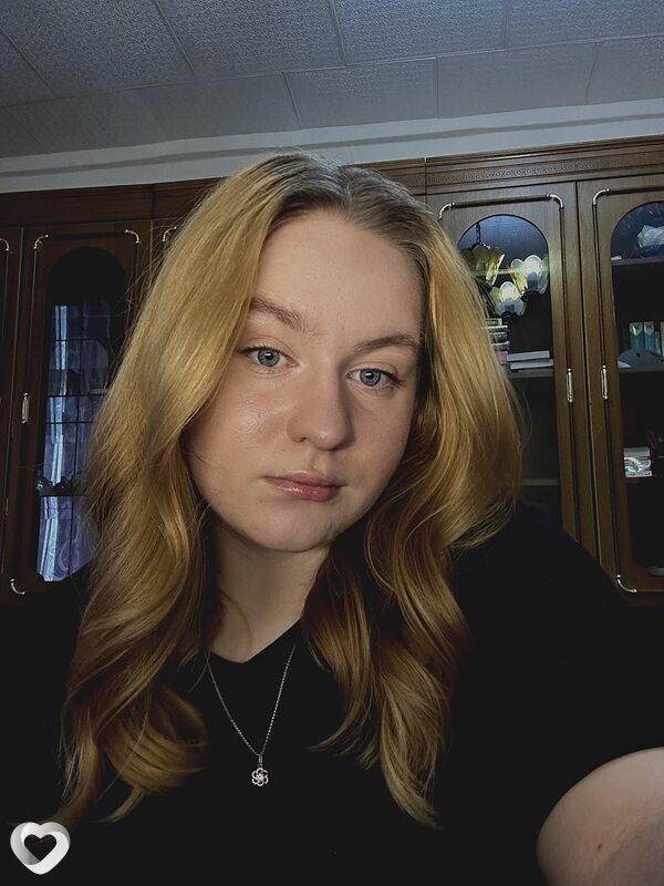 Настя, 19, Абакане — анкета №4205900