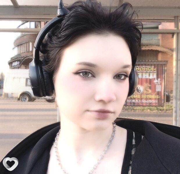 Юля, 19, Санкт-Петербурге — анкета №4206273