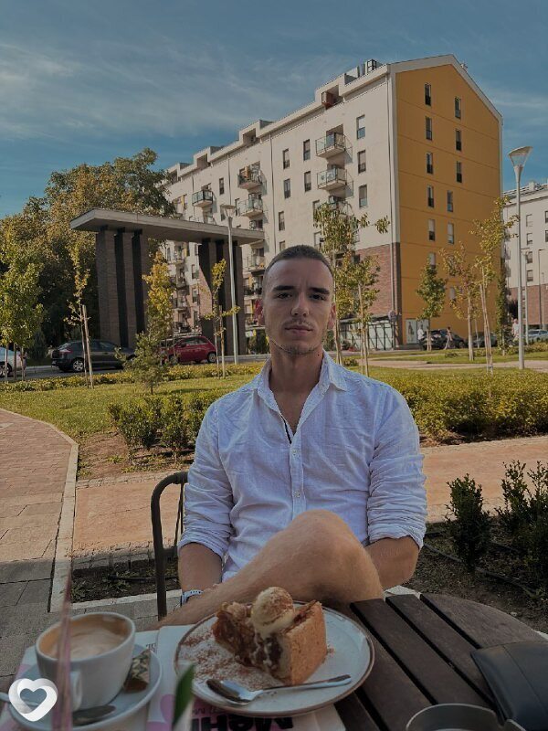 Макс, Прага