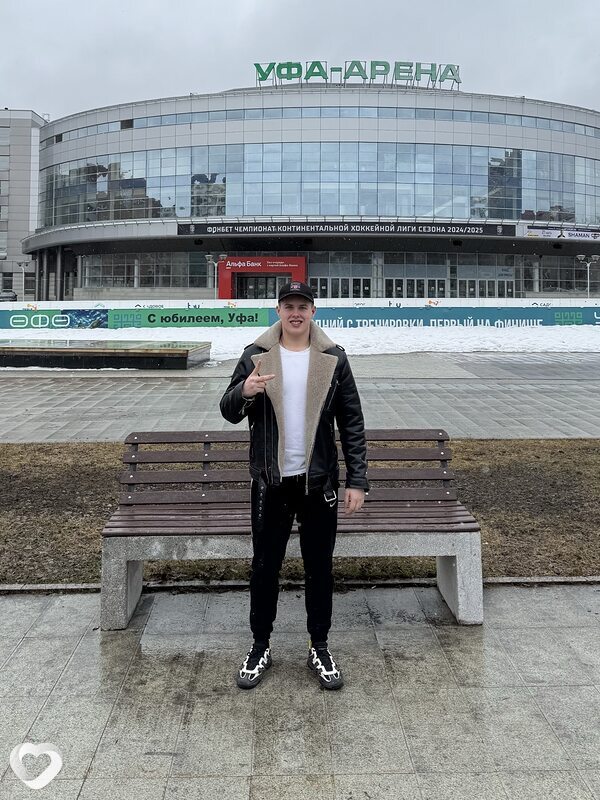 Влад, 19, Екатеринбурге — анкета №4206368