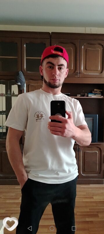 Эдик, 26, Иванове — анкета №4206775