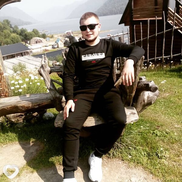 Денис, 26, Новоалтайске — анкета №4208312