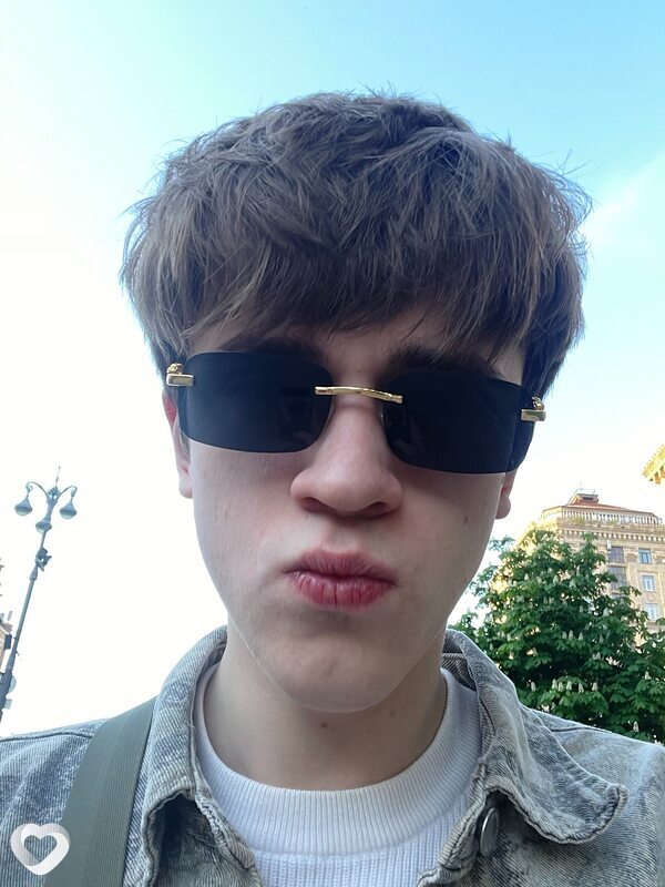 Даня, 18, Киеве — анкета №4208881