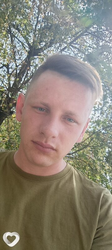 Михаил, 27, Луганске — анкета №4208903