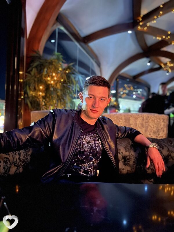 Артем, 26, Мелитополе — анкета №4208983