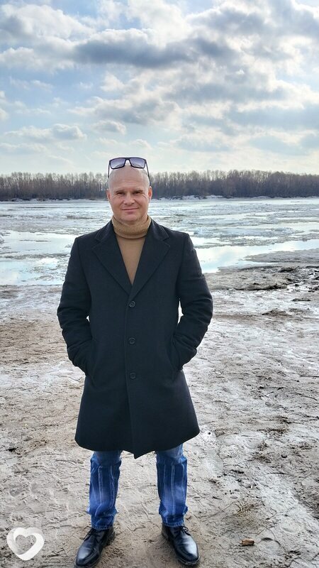 Евгений, Артем