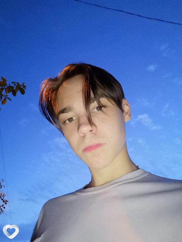 Влад, 20, Комсомольске-на-Амуре — анкета №4210019
