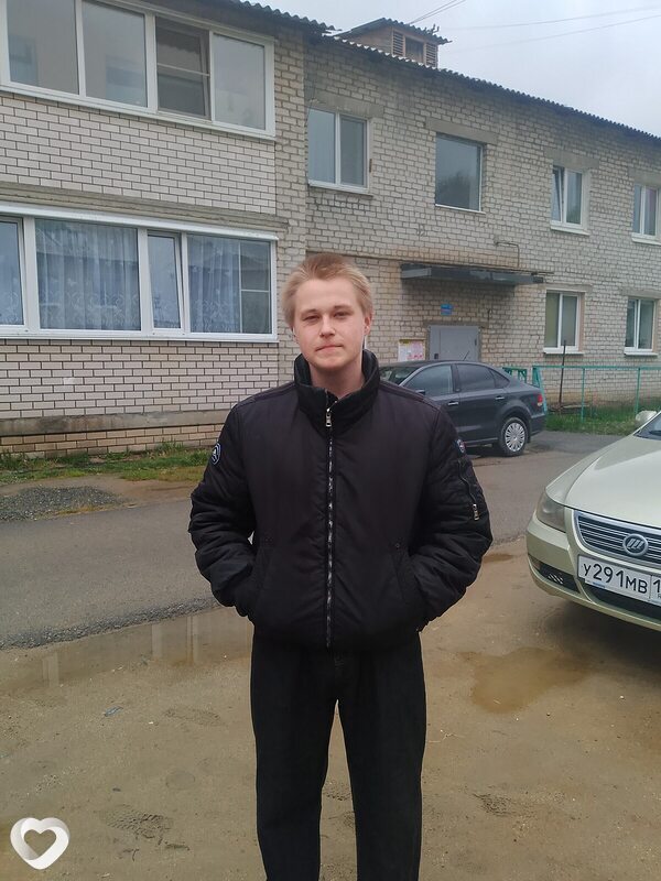 Максим, 18, Екатеринбурге — анкета №4212212