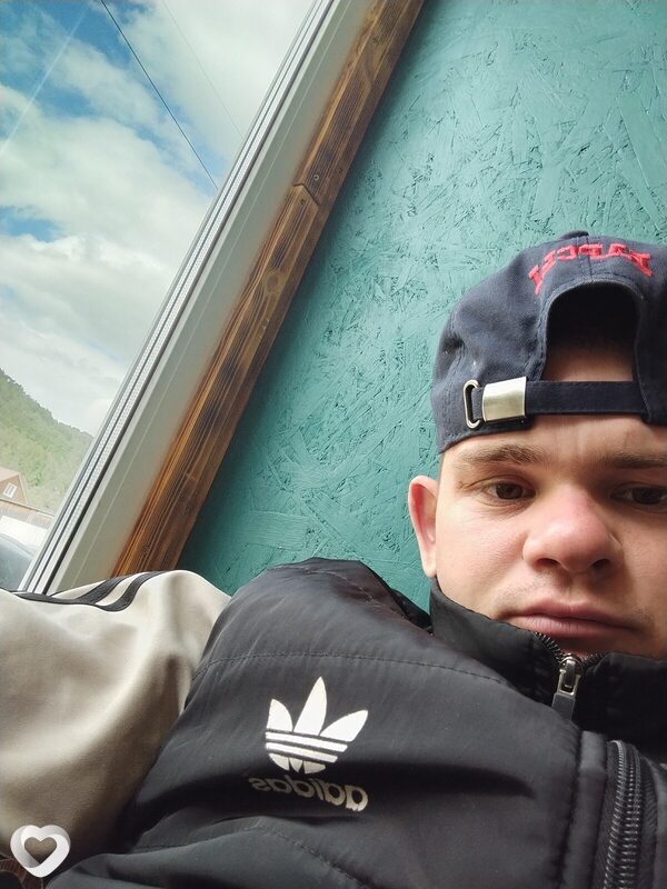 Максим, 25, Горно-Алтайске — анкета №4213049