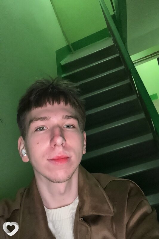 Константин, 21, Екатеринбурге — анкета №4213862