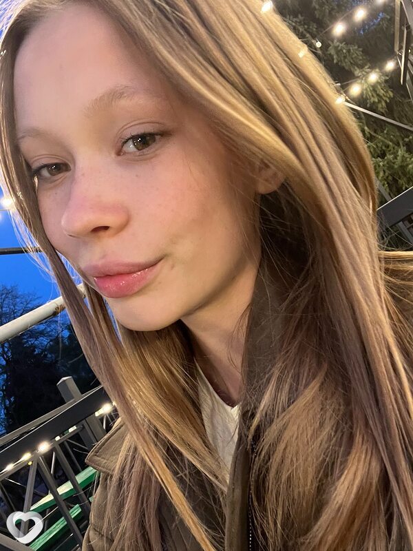 Лада, 18, Калининграде — анкета №4215321