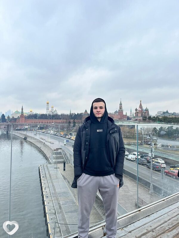 Артур, 25, Ялте — анкета №4214785