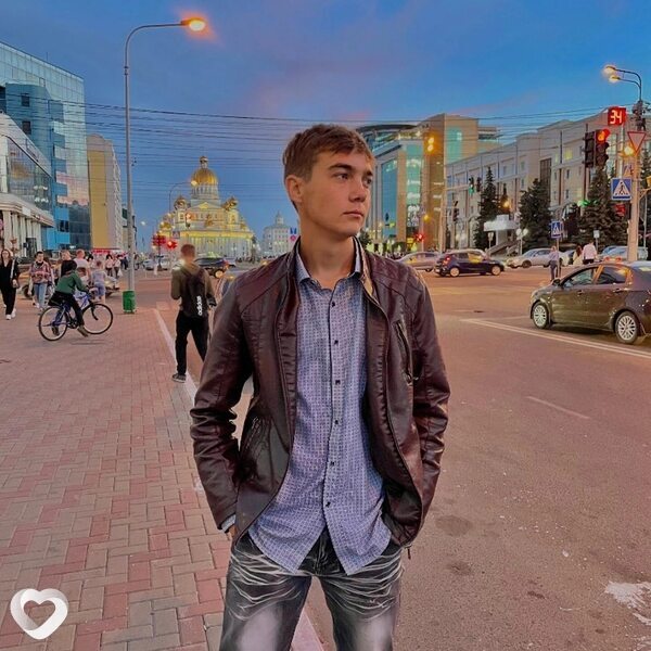 Антон, 21, Саранске — анкета №4215136