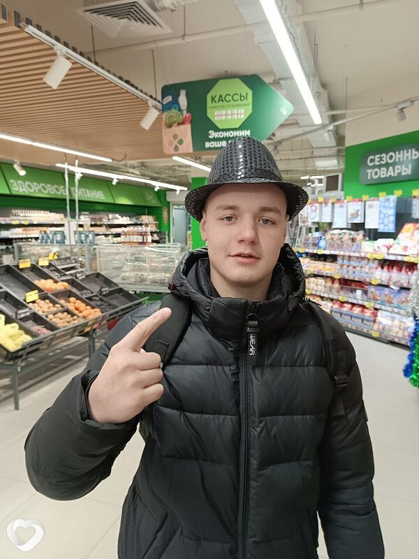 Михаил, 18, Нижнем Новгороде — анкета №4215611