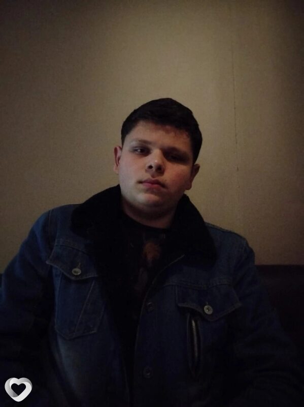 Богдан, 18, Москве — анкета №4215679