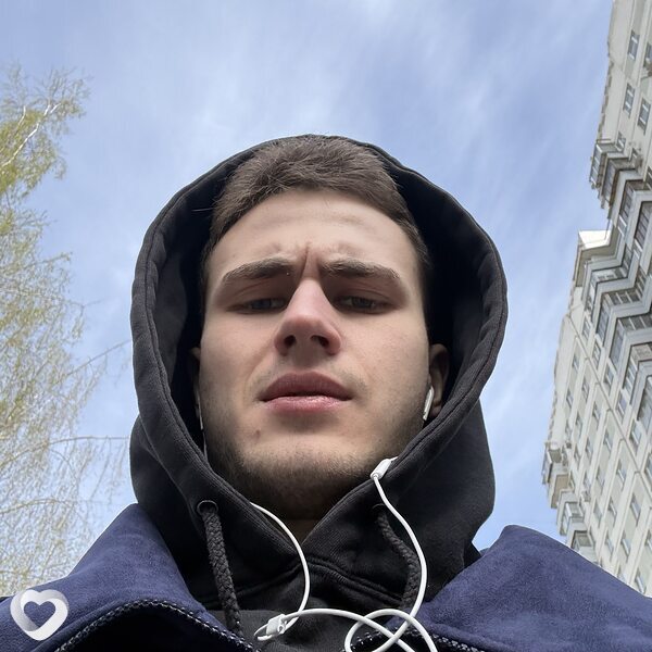 Артур, 18, Москве — анкета №4216133
