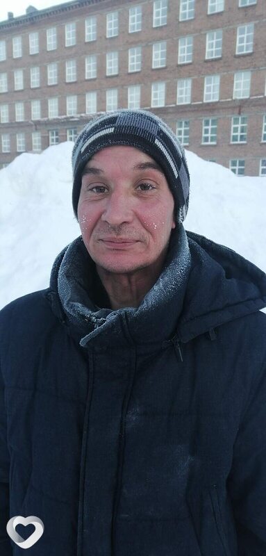 Артем, 38, Новотроицке — анкета №4218093