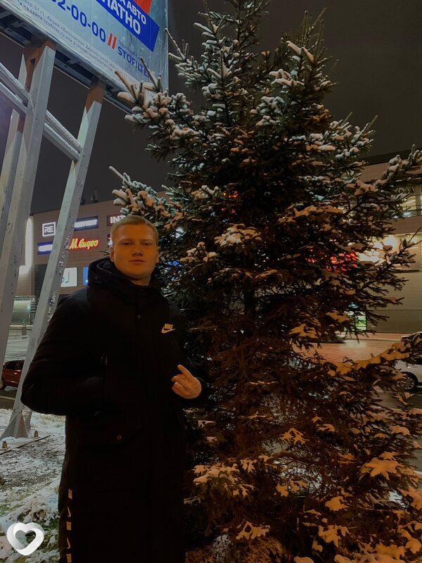Виталий, 21, Новосибирске — анкета №4218945