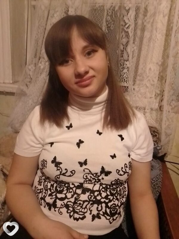 Анна, 21, Ровеньках — анкета №4219077