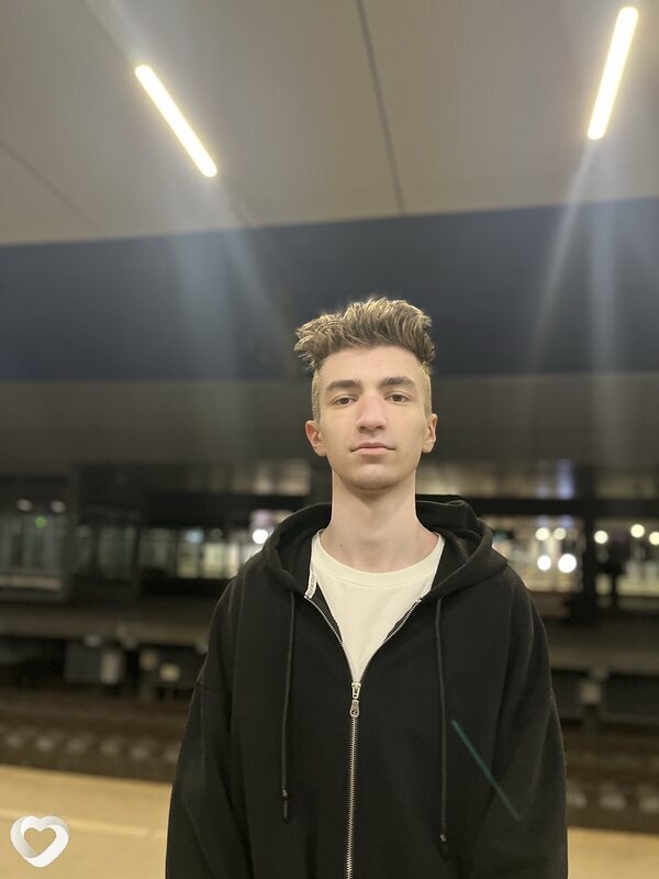 Артём, 19, Орехово-Зуеве — анкета №4220235