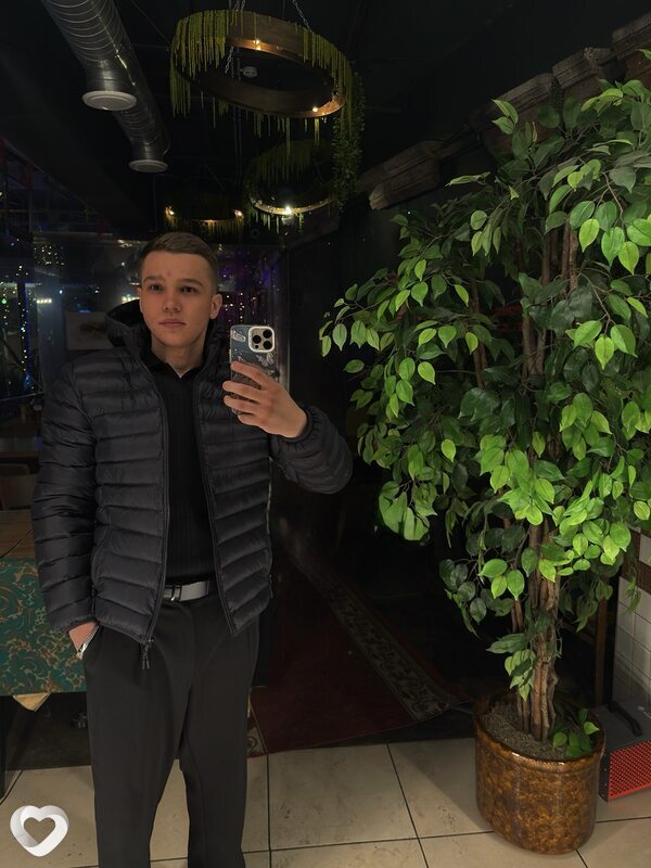 Андрей, 22, Москве — анкета №4220449