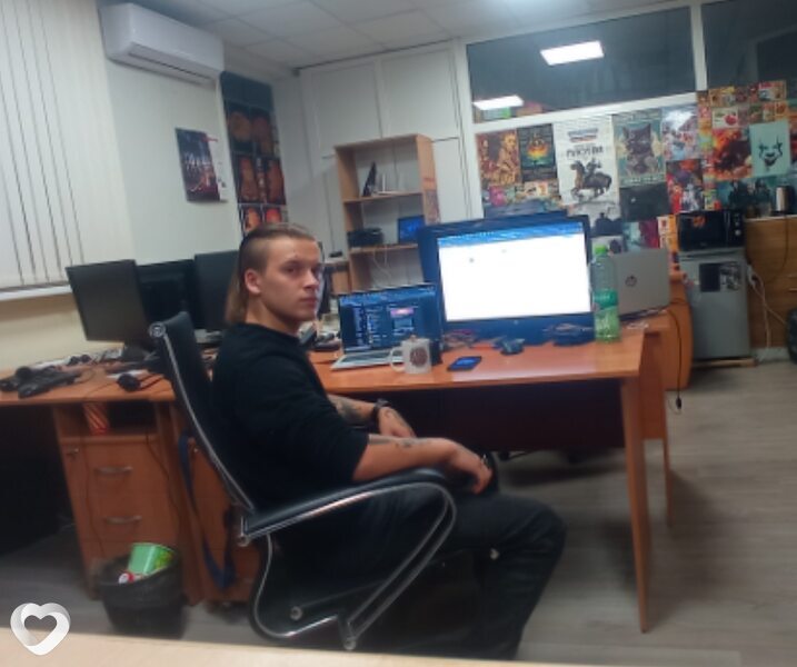 Виктор, 22, Симферополе — анкета №4220869