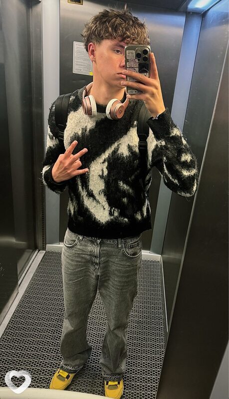Леша, 21, Минске — анкета №4221443