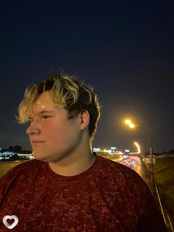 Илья, 21, Видном — анкета №4221838