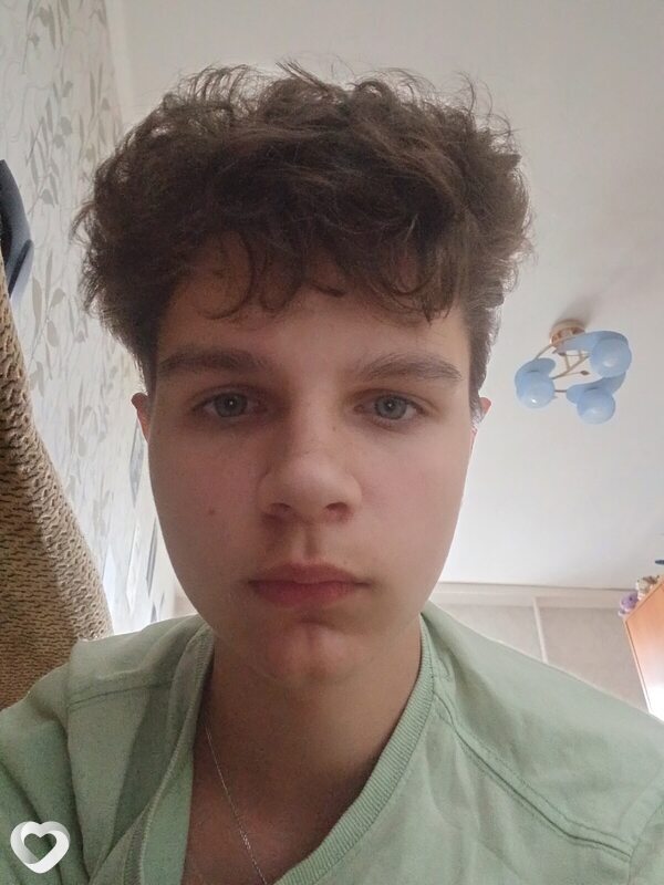 Богдан, 19, Кременчуге — анкета №4223407